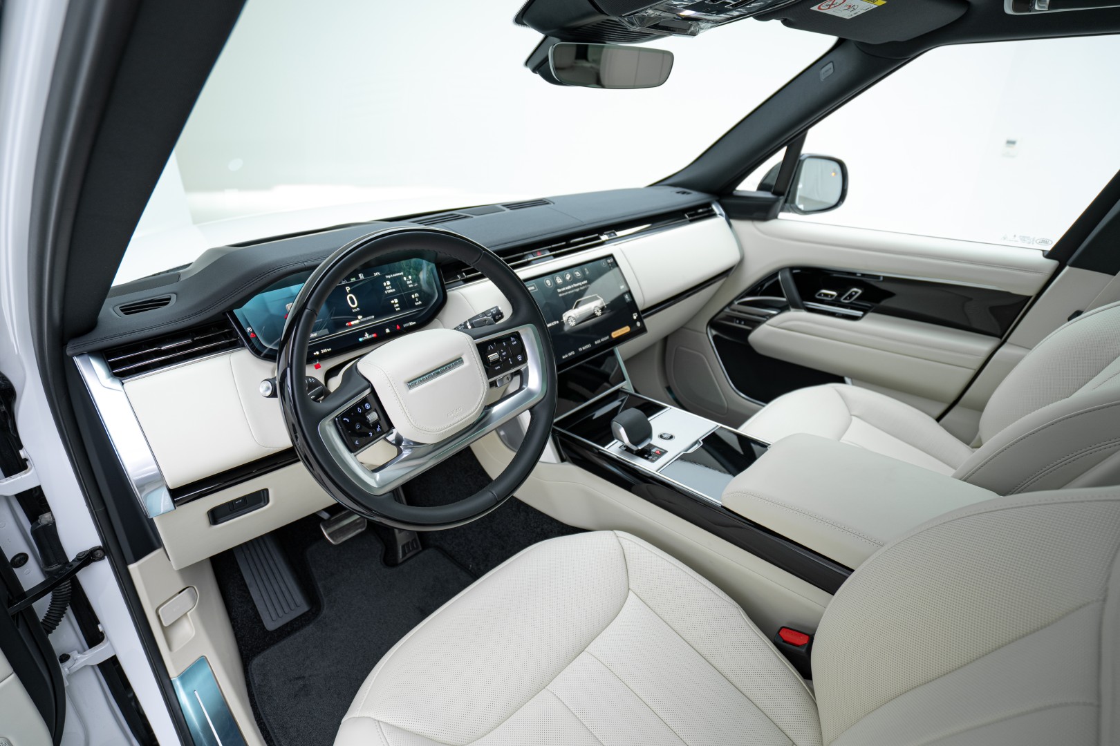 2025 RANGE ROVER P400 HSE | MAIN DEALER WARRANTY 5 YEARS